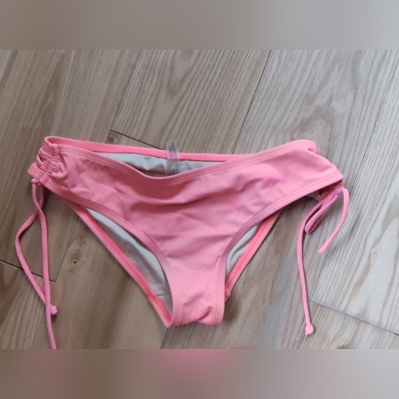 Bikini bottom Victoria's secret PINK Summer Sale 🌼 - Picture 6 of 8